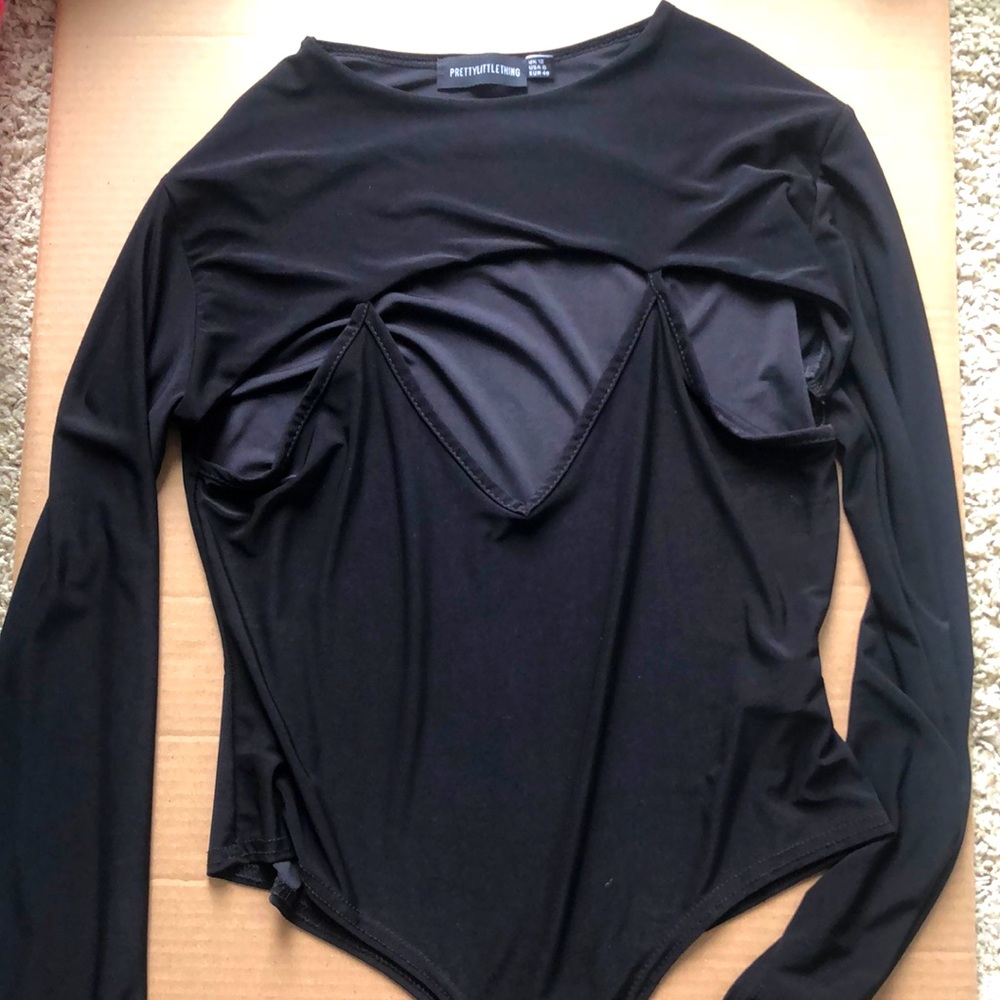 Pretty Little Thing Cut Out long sleeve bodysuit